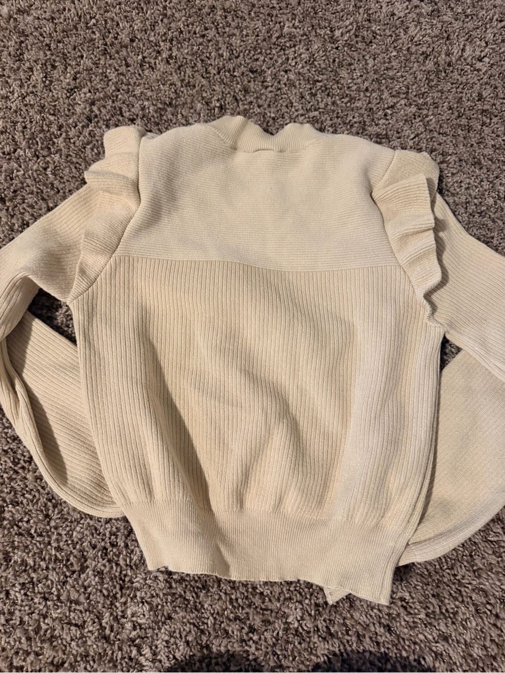 Ivory Ruffle Shoulder Ribbed Sweater - Picture 4 of 5